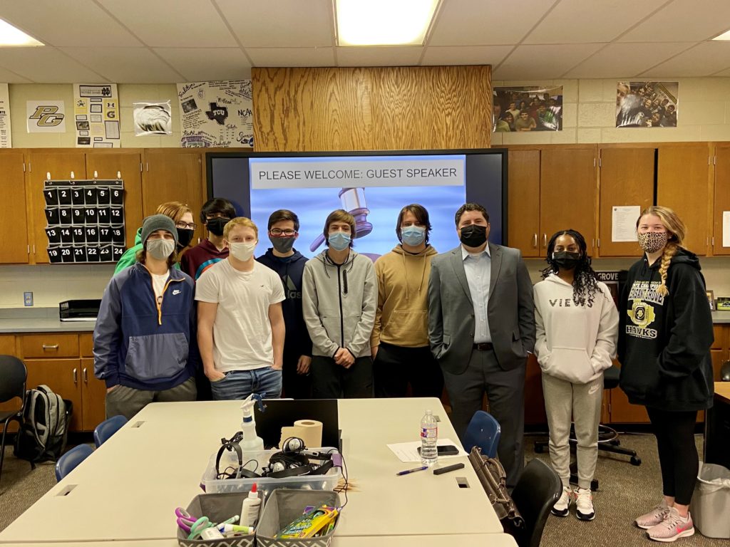 Attorney Cole Riddell returned to his alma mater (Pleasant Grove High School Class of 2010) to discuss intellectual property law and the practice of law in East Texas with Pleasant Grove’s business law students.